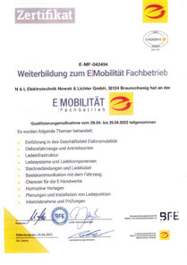 Unsere Leistungen E-Mobilität